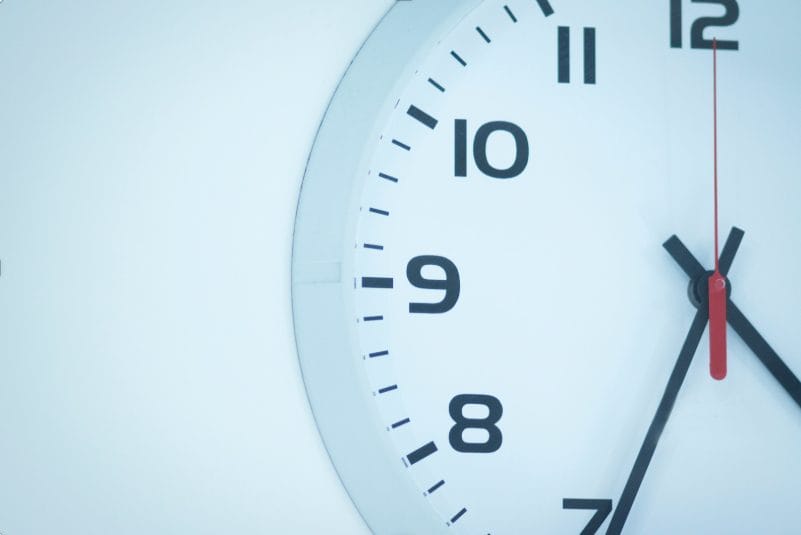Clock representing how hospital release times can vary after someone dies in a Houston hospital